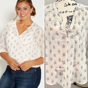 NWOT 🌟 maurices • arrow pattern chiffon blouse